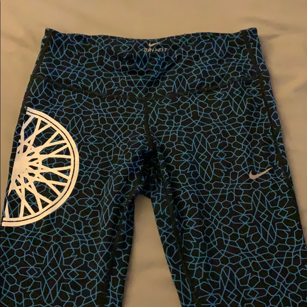 Nike x SoulCylce cropped leggings